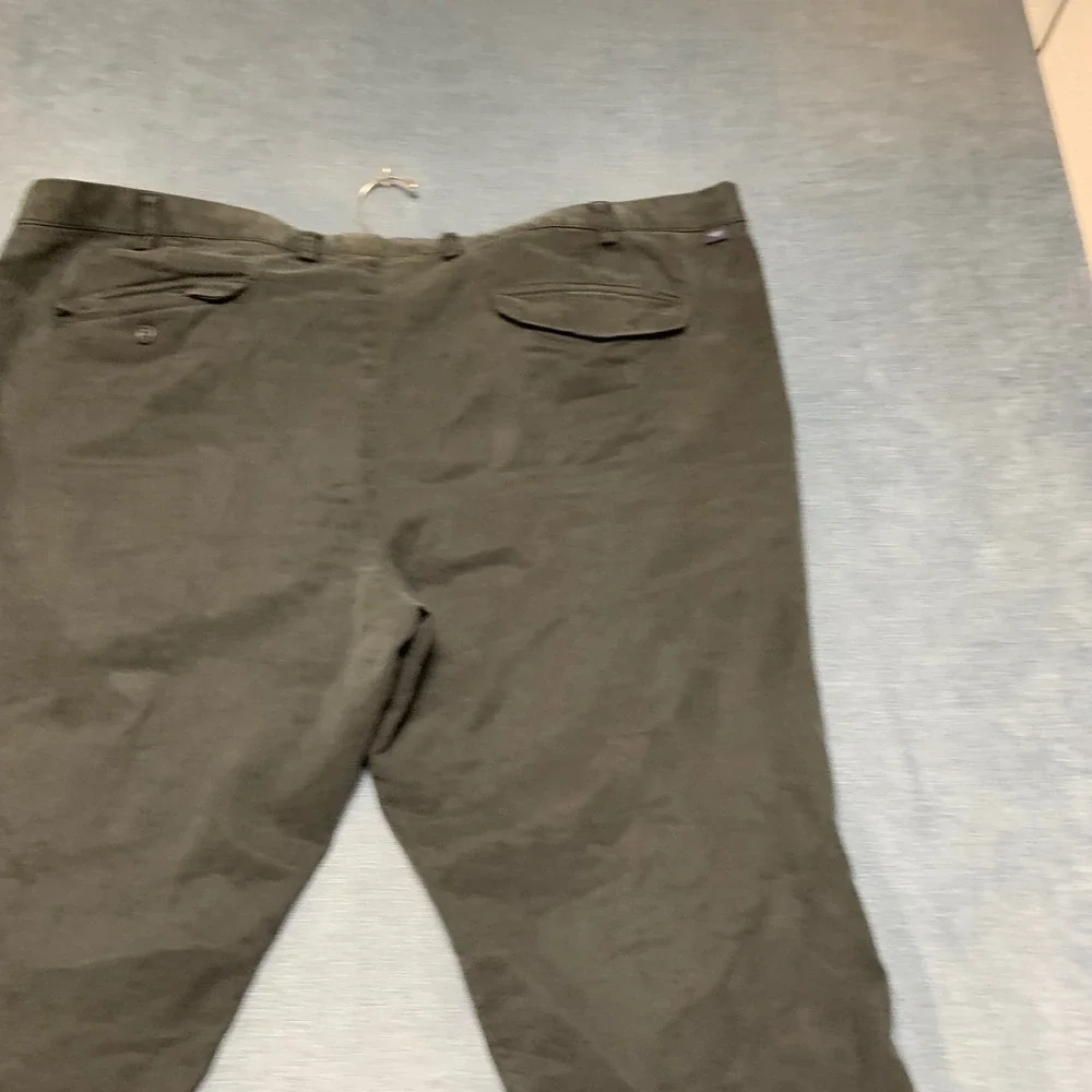 Dockers Pants Mens 46x30 Charcoal Gray Cotton Classic Fit Pleated Slash Pockets